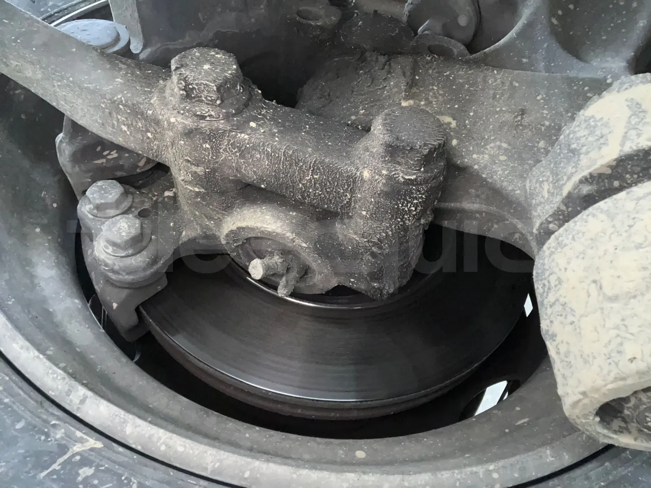 Mercedes-Benz Tourismo 632 01 - Euro6 - 315kW - 12.140mt - front discs right
