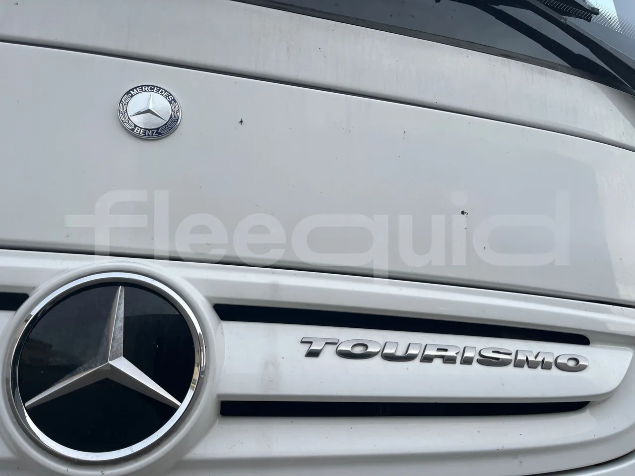 Mercedes-Benz Tourismo 632 01 - Euro6 - 315kW - 12.140mt - under carpet photo