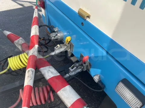 Dotto LDM04 + WD1 LDM04 + WD1 - Euro4 - 130kW - 3.950mt + 4.920mt + 4.920mt - Image