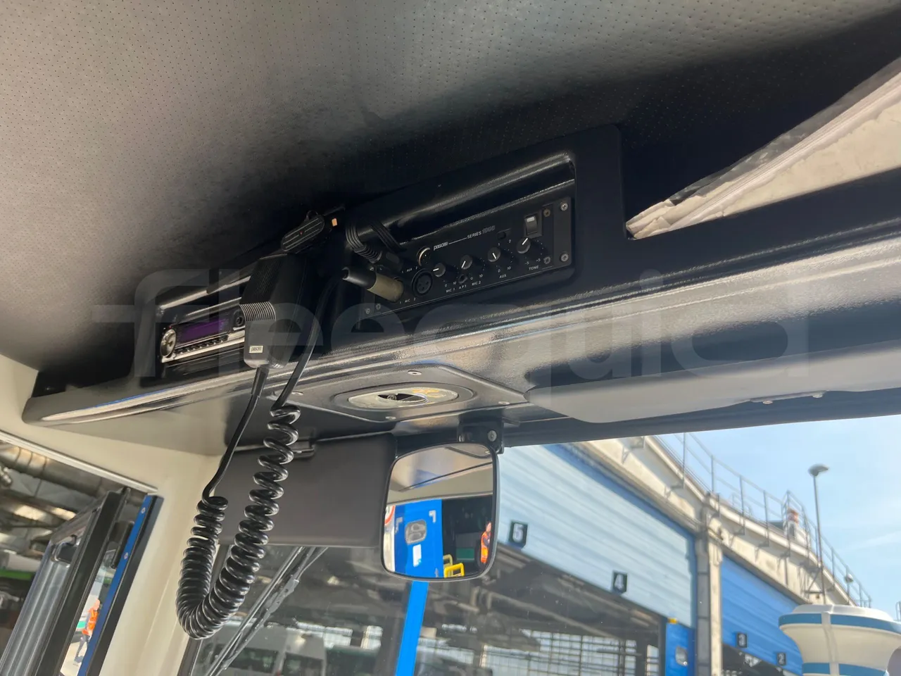 Dotto LDM04 + WD1 LDM04 + WD1 - Euro4 - 130kW - 3.950mt + 4.920mt + 4.920mt - driver microphone accessories photo