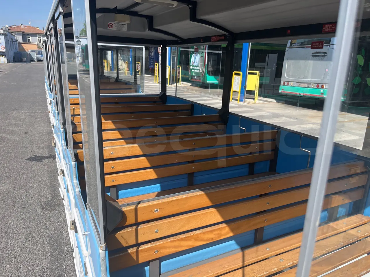 Dotto LDM04 + WD1 LDM04 + WD1 - Euro4 - 130kW - 3.950mt + 4.920mt + 4.920mt - door mechanism photo