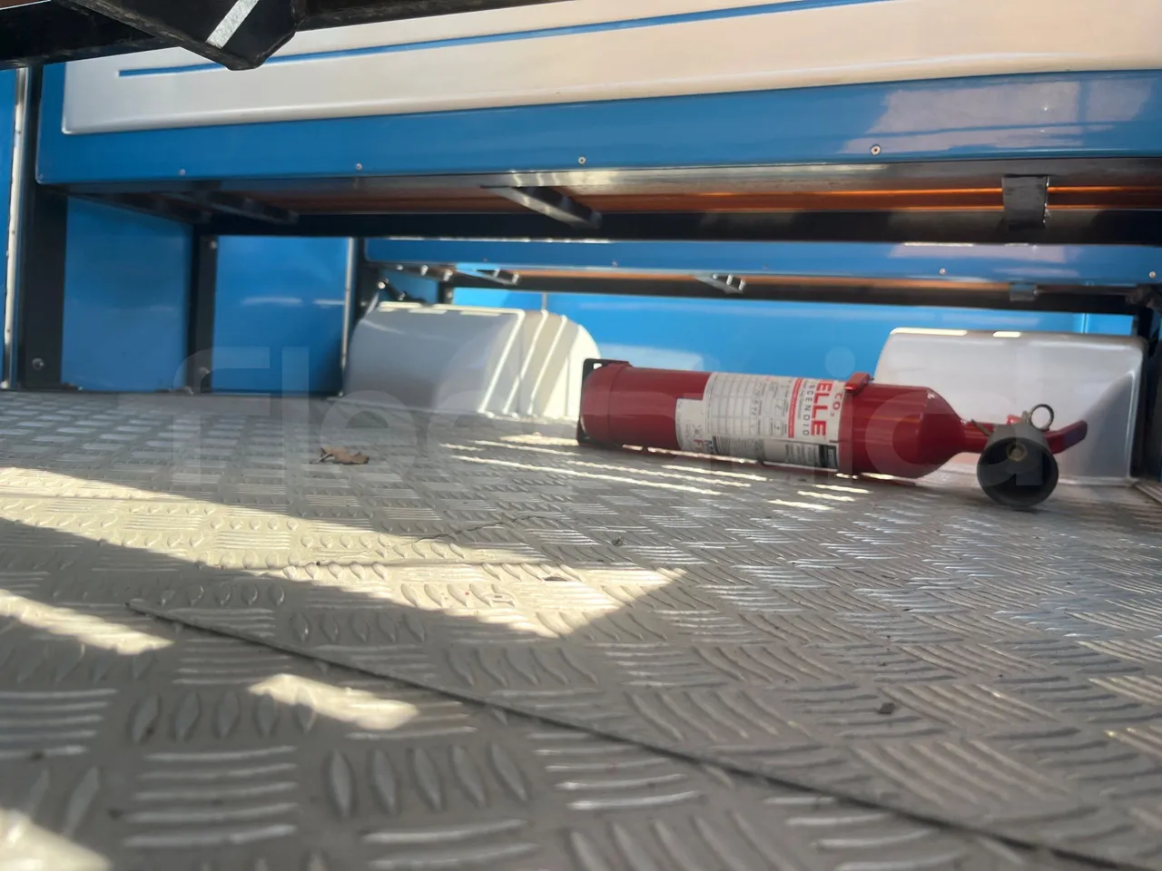 Dotto LDM04 + WD1 LDM04 + WD1 - Euro4 - 130kW - 3.950mt + 4.920mt + 4.920mt - footrest detail photo