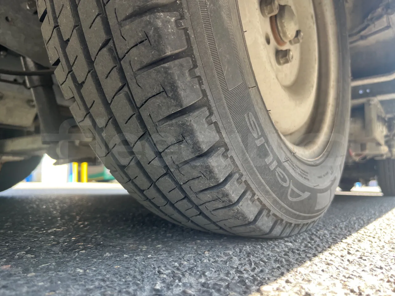 Dotto LDM04 + WD1 LDM04 + WD1 - Euro4 - 130kW - 3.950mt + 4.920mt + 4.920mt - tread condition second axle tires right