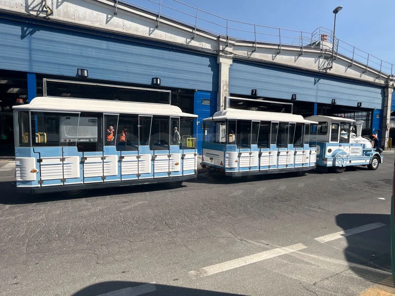 Dotto LDM04 + WD1 LDM04 + WD1 - Euro4 - 130kW - 3.950mt + 4.920mt + 4.920mt - right side doors closed