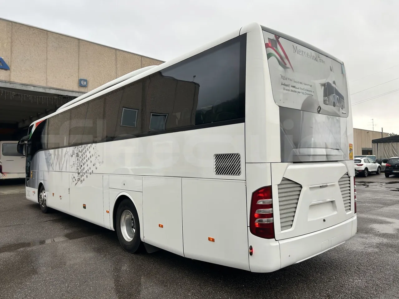 Mercedes-Benz Tourismo - 3/4 Rear Left Side