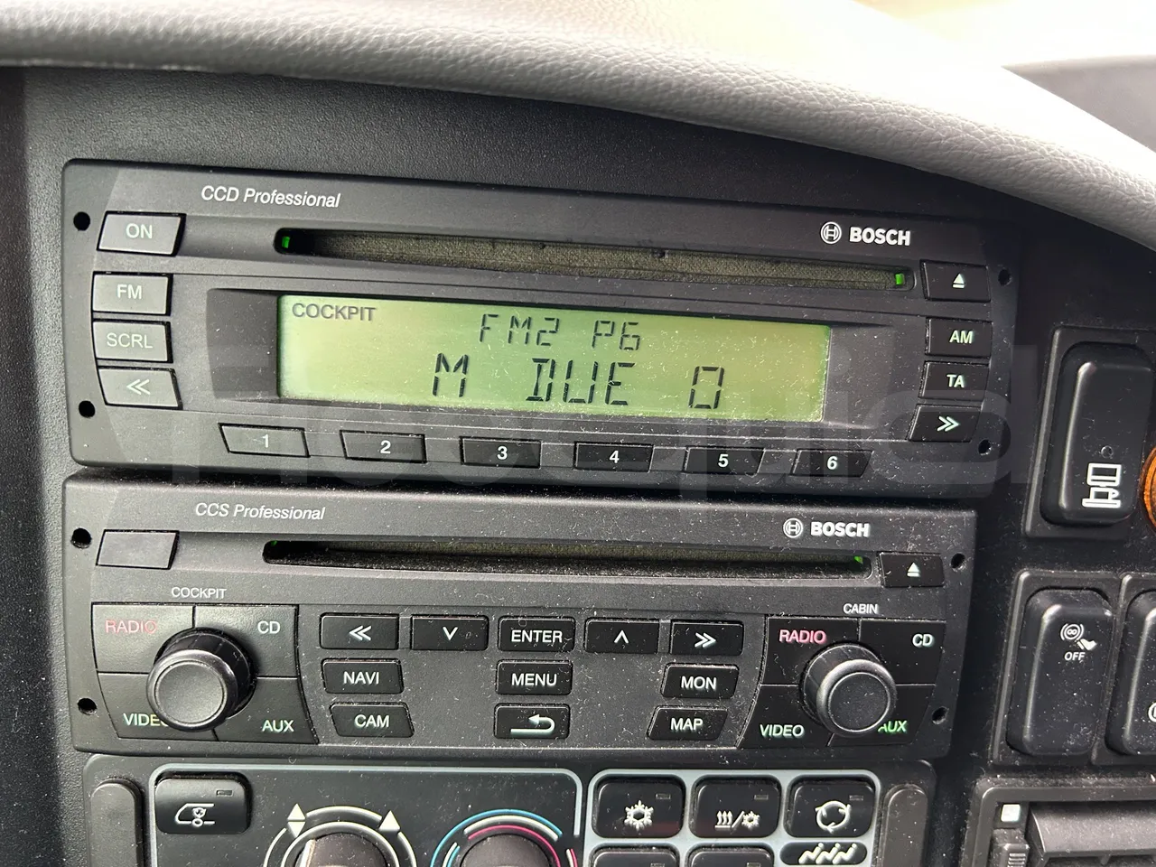 Mercedes-Benz Tourismo - Radio
