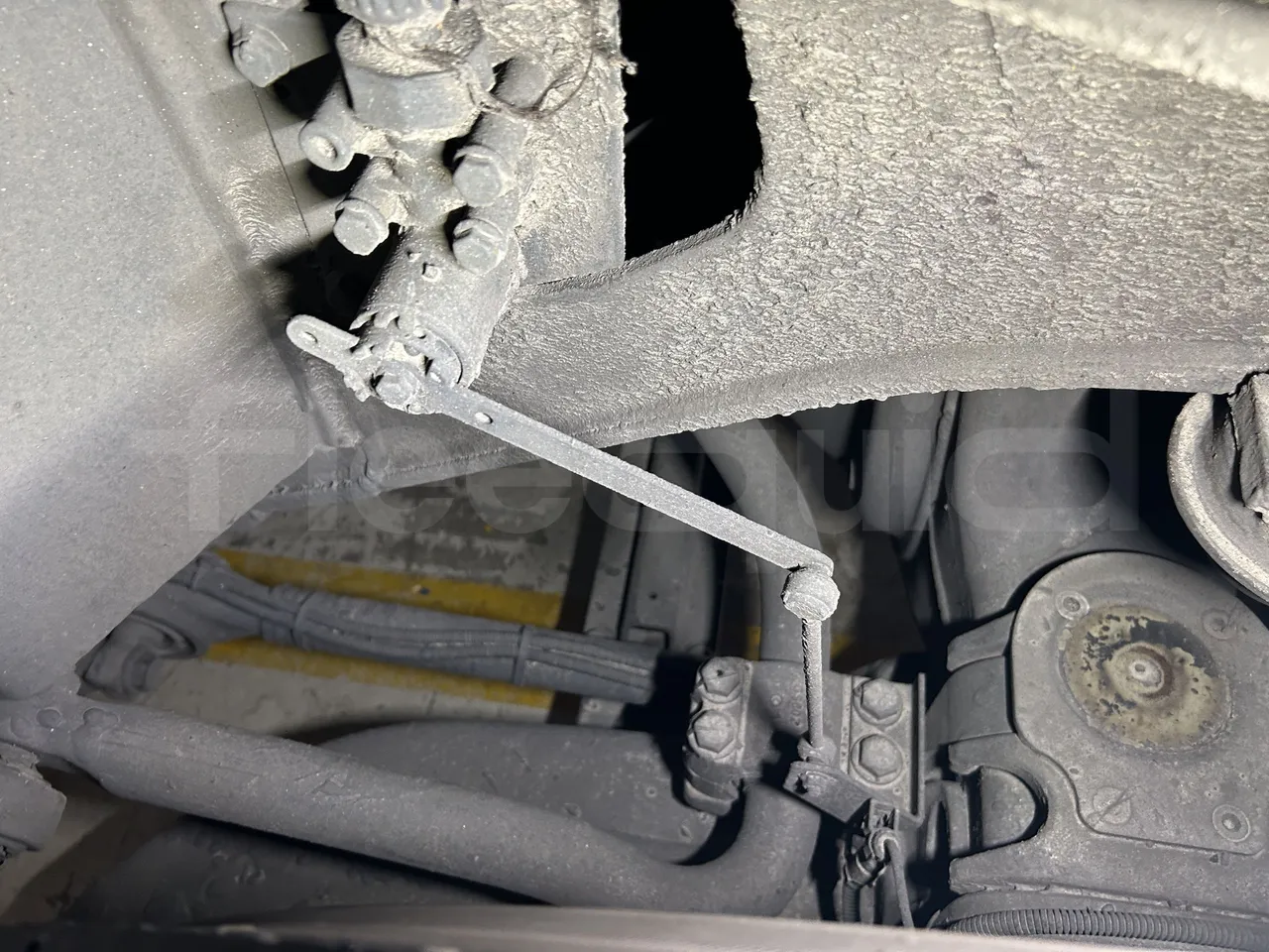 Mercedes-Benz Tourismo - Second Axle Caliper Brakes Left Side