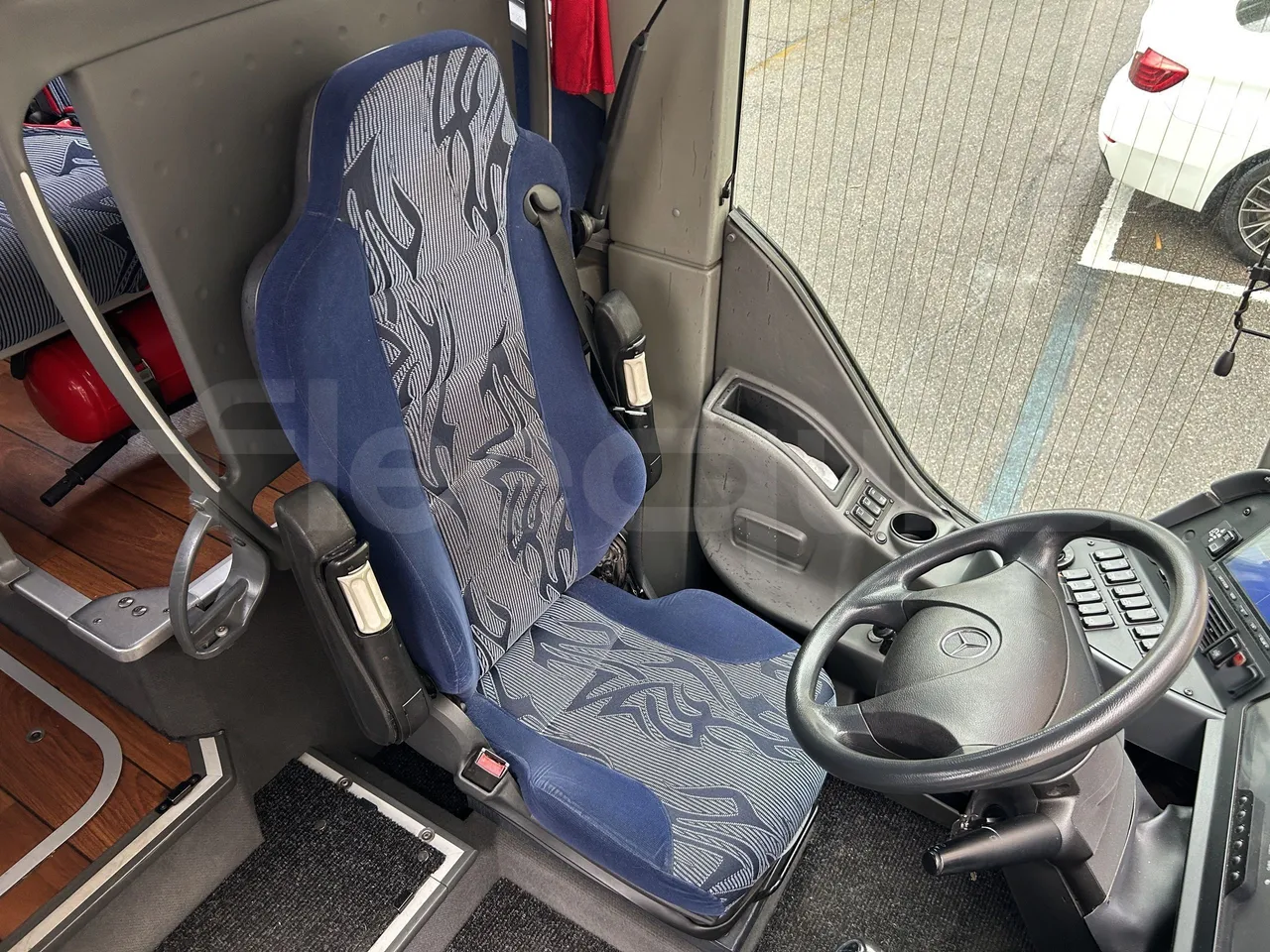 Mercedes-Benz Tourismo - Driver's Seat