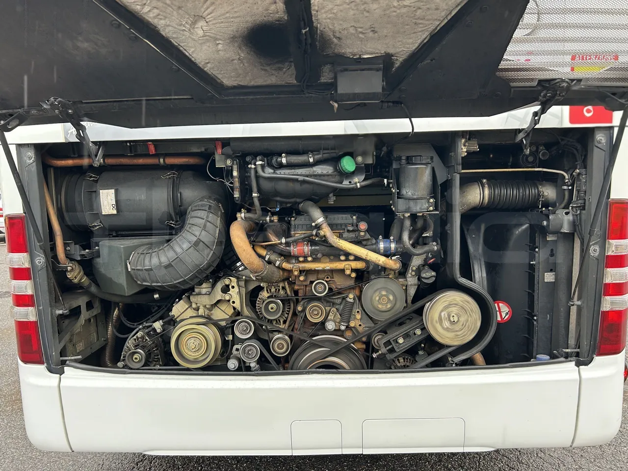 Mercedes-Benz Tourismo - Rear Hatch Open