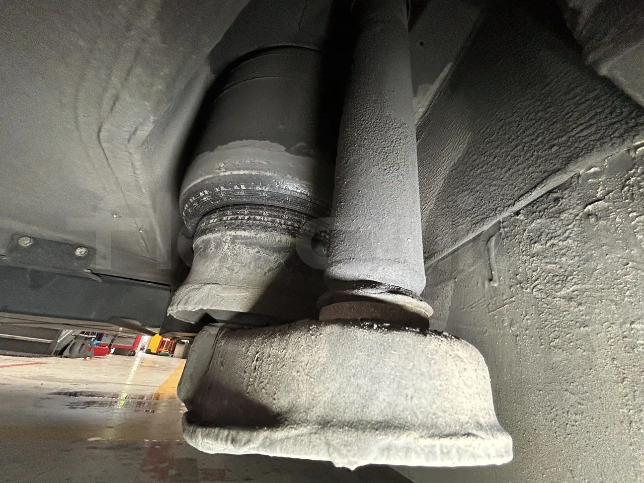 Mercedes-Benz Tourismo - Second Axle Second Shock Absorbers Right Side