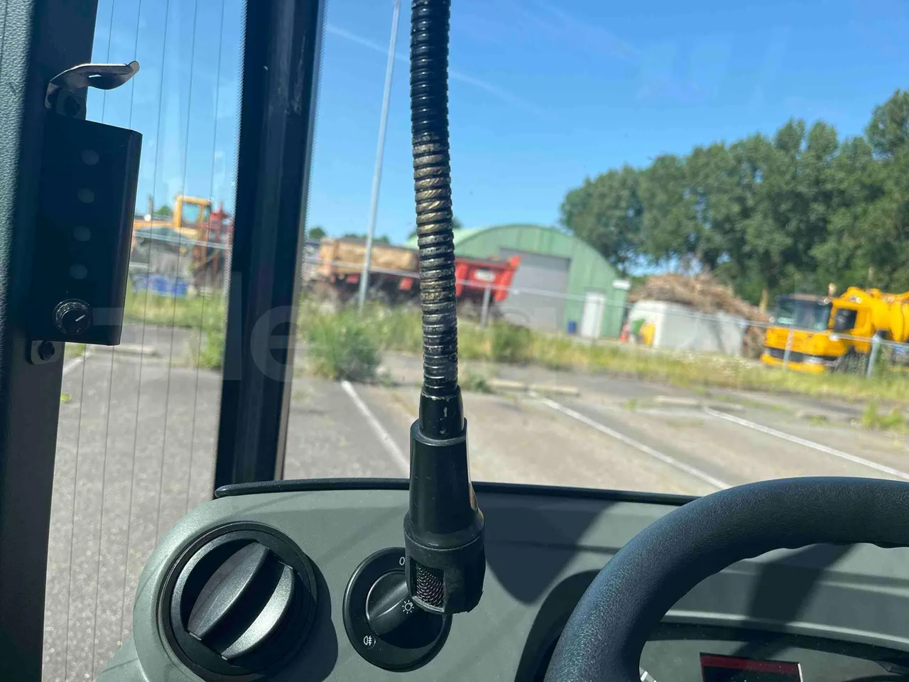 Mercedes-Benz Citaro - driver microphone accessories photo