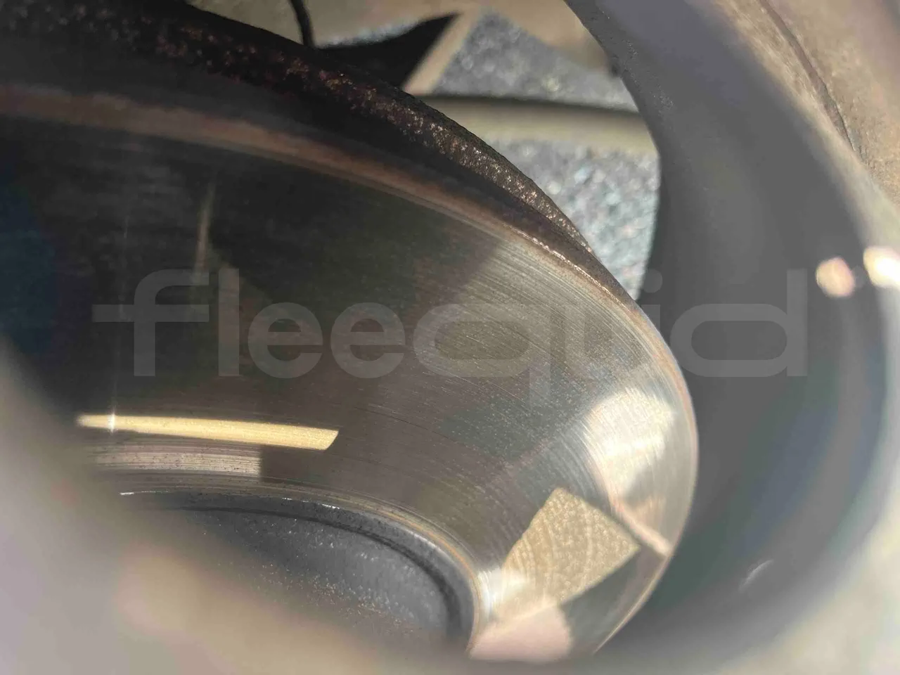 Mercedes-Benz Citaro - front discs left