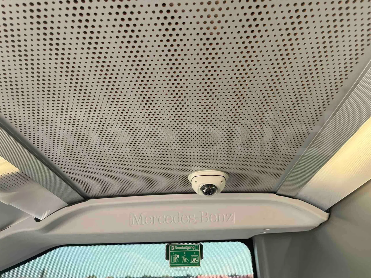 Mercedes-Benz Citaro - floor hatches photo