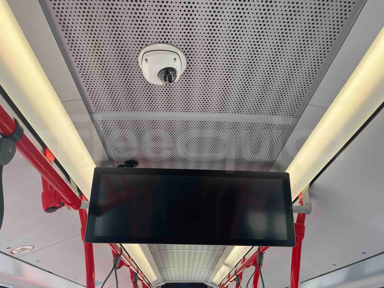 Mercedes-Benz Citaro - roof hatch 1