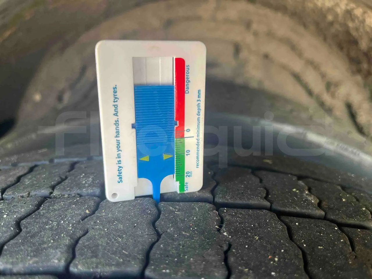 Mercedes-Benz Citaro - front left tire measurements