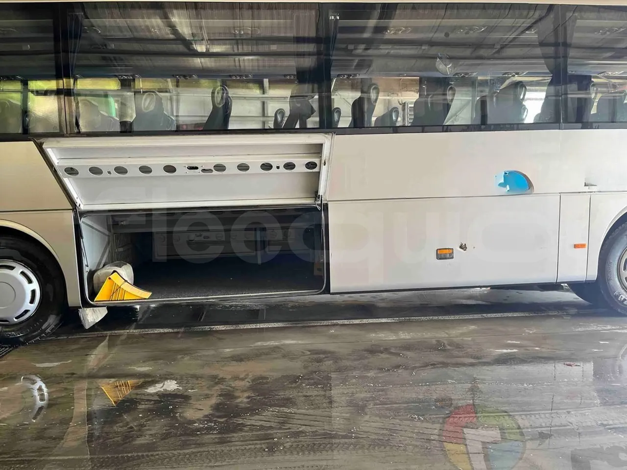 Mercedes-Benz Tourismo 632 07 - EUR5 - 260kW - 12.140m - luggage rack photo