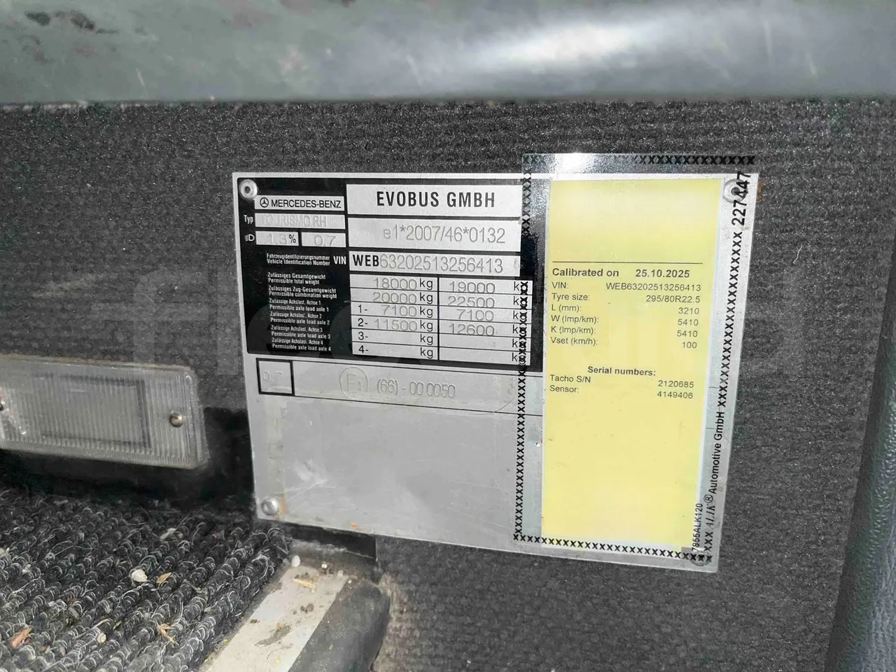 Mercedes-Benz Tourismo 632 07 - EUR5 - 260kW - 12.140m - vehicle plate photo