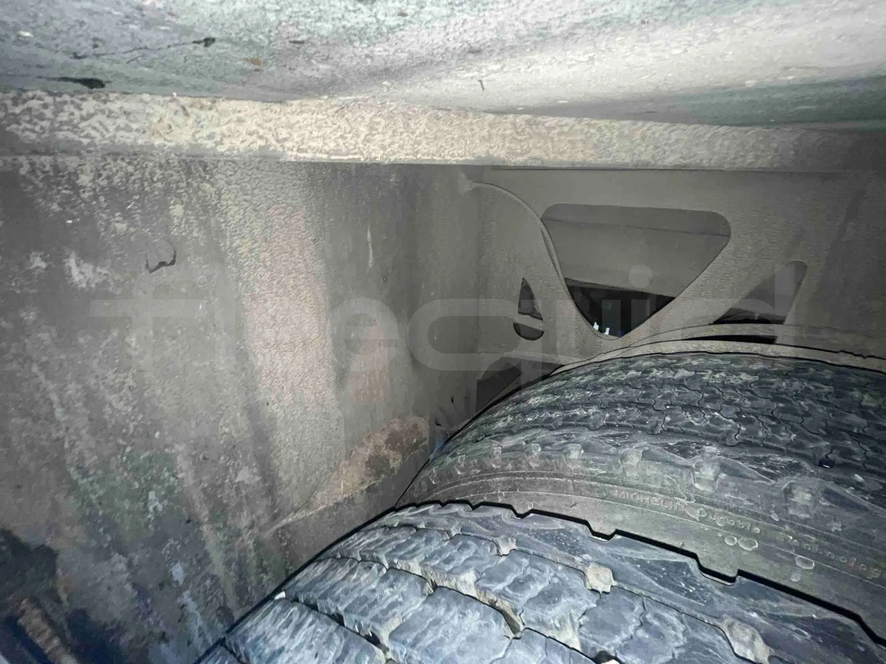 Mercedes-Benz Tourismo 632 07 - EUR5 - 260kW - 12.140m - axle 3 air springs 1 right