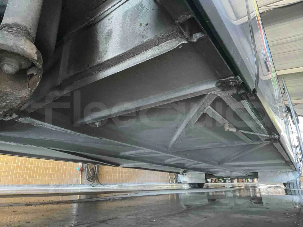 Mercedes-Benz Tourismo 632 07 - EUR5 - 260kW - 12.140m - axel 2 leaf spring right