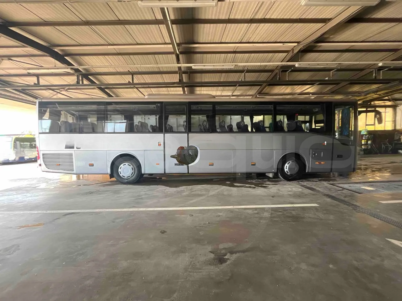 Mercedes-Benz Tourismo 632 07 - EUR5 - 260kW - 12.140m - right side doors closed