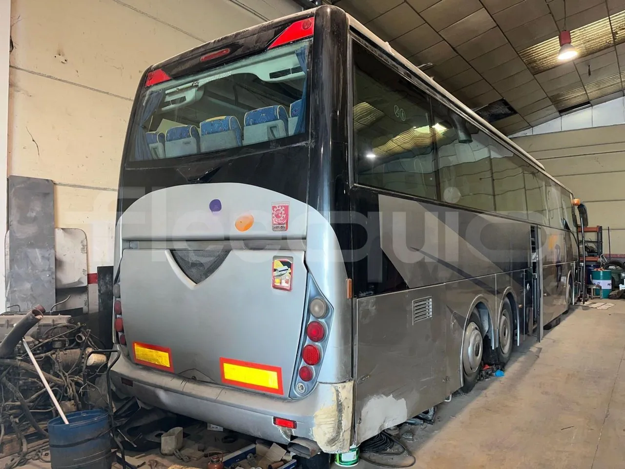 Iveco Noge-Touring T-137000-8047/Euro5-331Kw-13,7Mt - rear hatch closed
