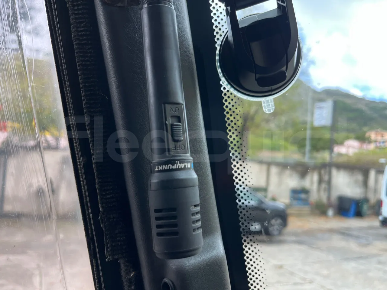 Vdl Futura FHD 10.340 - EUR2 -241.07kW -10.405m - driver microphone accessories photo