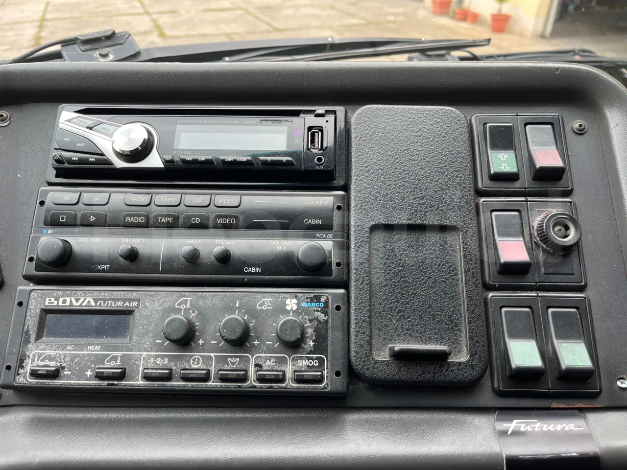 Vdl Futura FHD 10.340 - EUR2 -241.07kW -10.405m - radio accessories photo