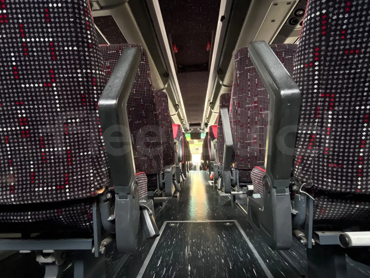 Vdl Futura FHD 10.340 - EUR2 -241.07kW -10.405m - seat brackets photo