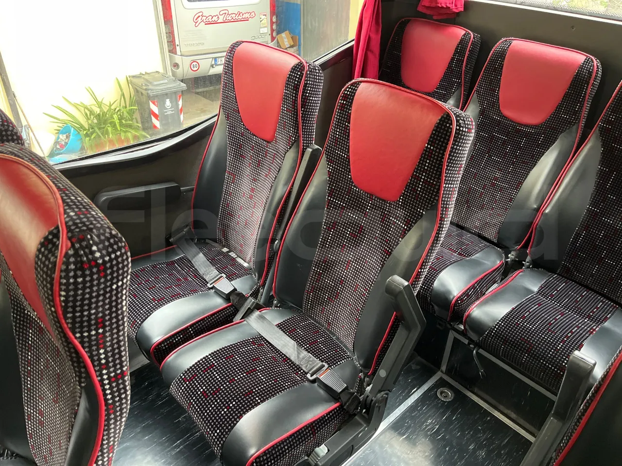 Vdl Futura FHD 10.340 - EUR2 -241.07kW -10.405m - central seat safety belt