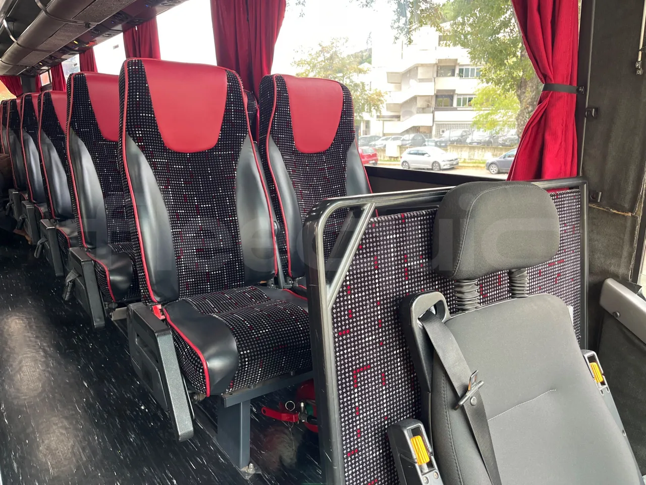 Vdl Futura FHD 10.340 - EUR2 -241.07kW -10.405m - disabled area photo