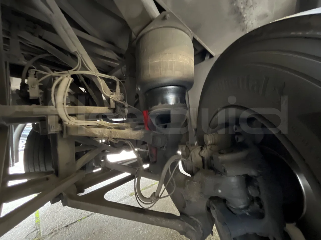 Vdl Futura FHD 10.340 - EUR2 -241.07kW -10.405m - front shock absorbers left