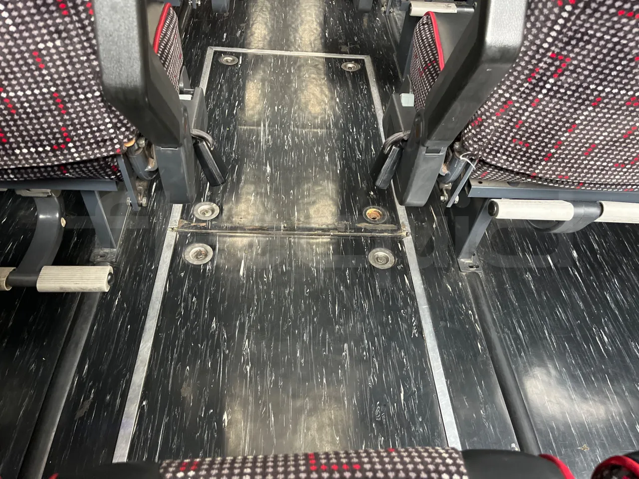 Vdl Futura FHD 10.340 - EUR2 -241.07kW -10.405m - floor hatches photo