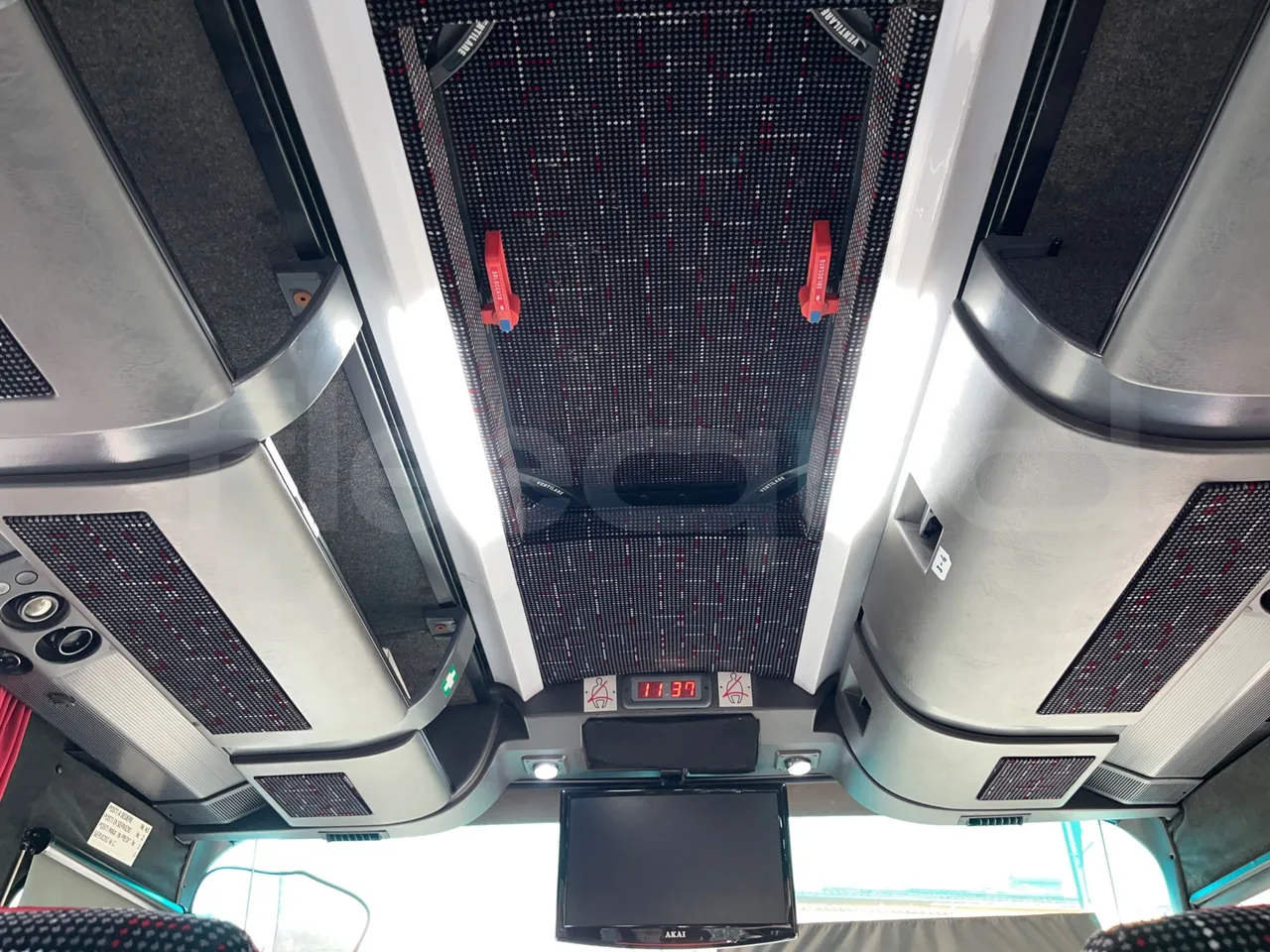 Vdl Futura FHD 10.340 - EUR2 -241.07kW -10.405m - roof hatch 2