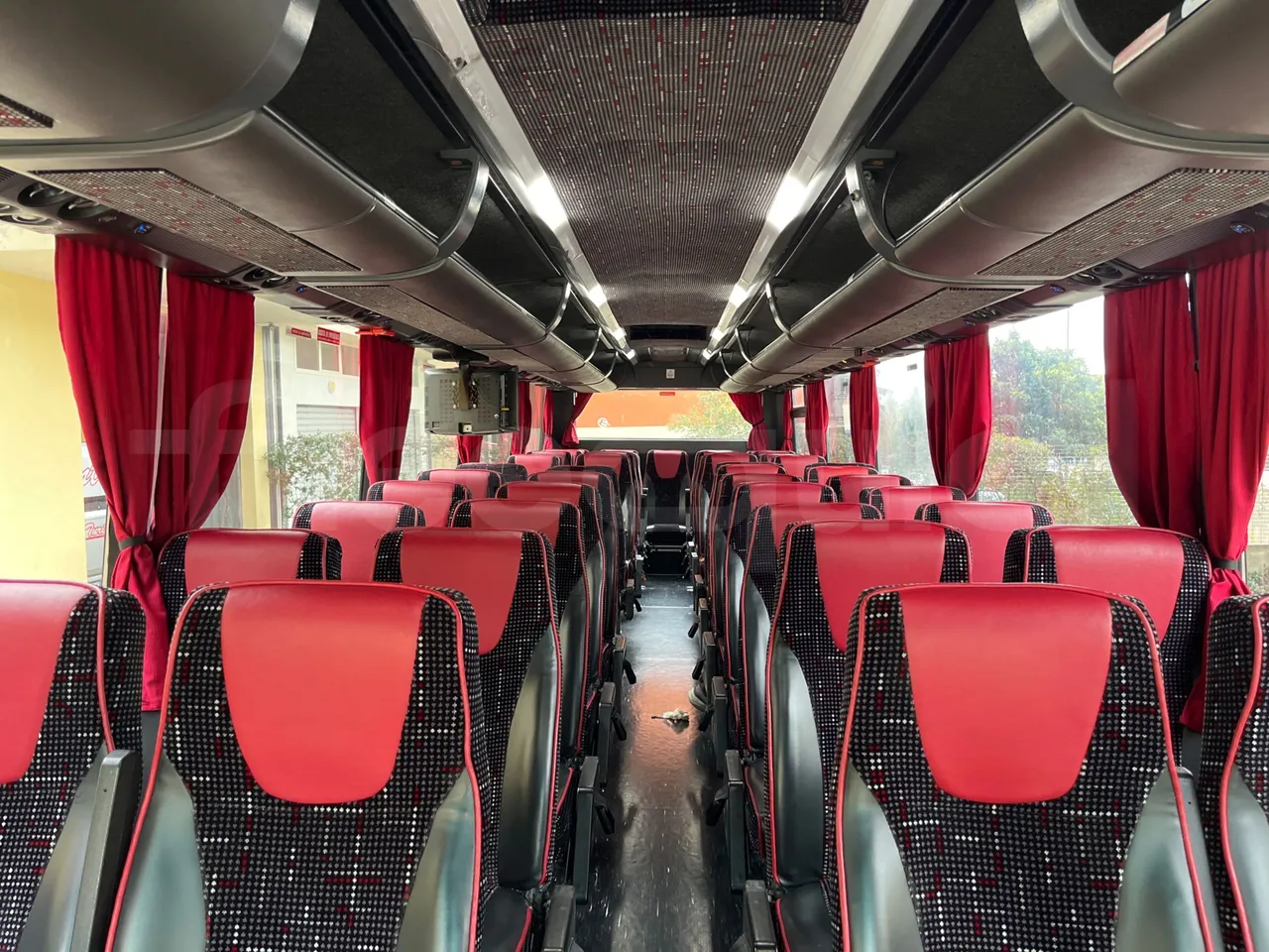 Vdl Futura FHD 10.340 - EUR2 -241.07kW -10.405m - interior reverse seats driver height