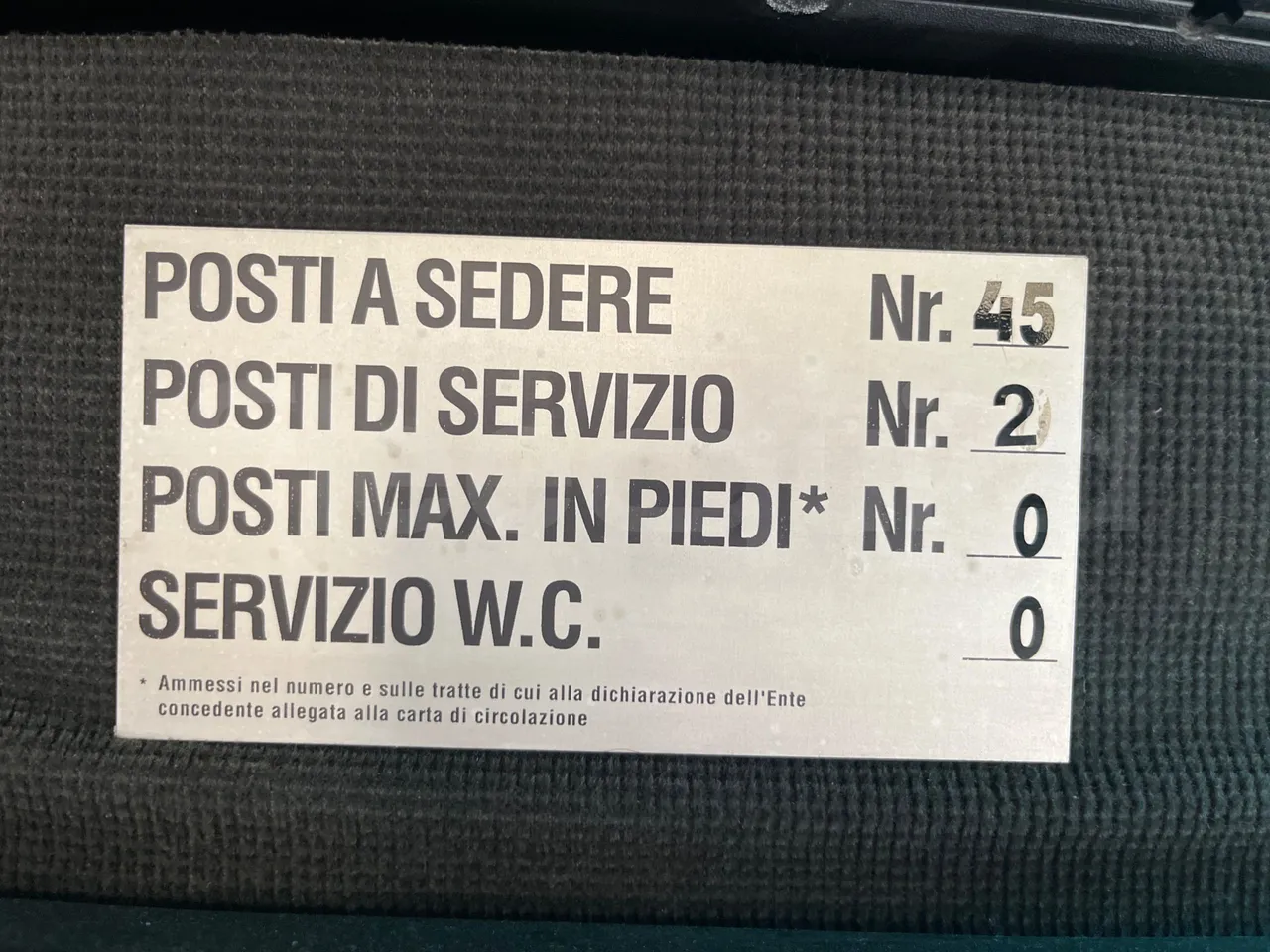 Vdl Futura FHD 10.340 - EUR2 -241.07kW -10.405m - seat plate photo