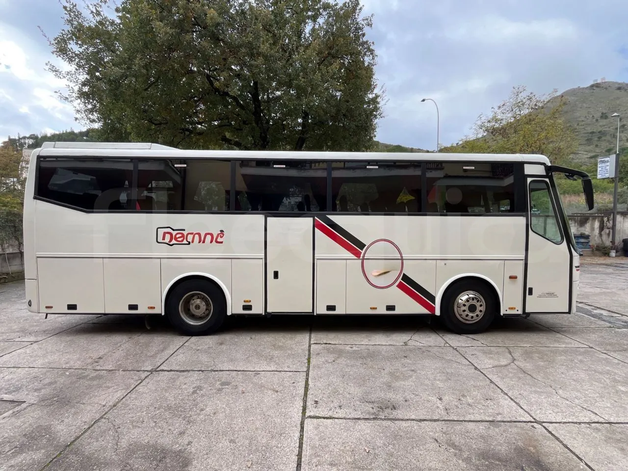 Vdl Futura FHD 10.340 - EUR2 -241.07kW -10.405m - right side doors closed