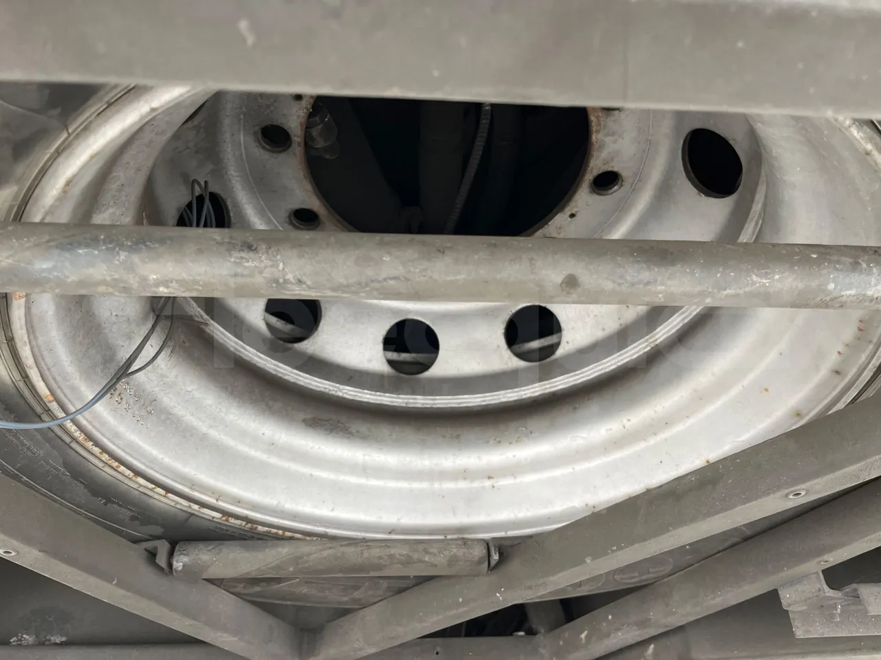 Vdl Futura FHD 10.340 - EUR2 -241.07kW -10.405m - spare wheel