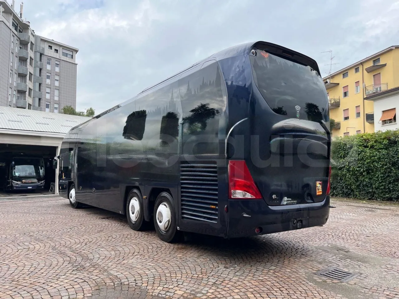 Neoplan Cityliner CItyliner - EUR5 - 353kW - 12.99m - 3/4 left rear side