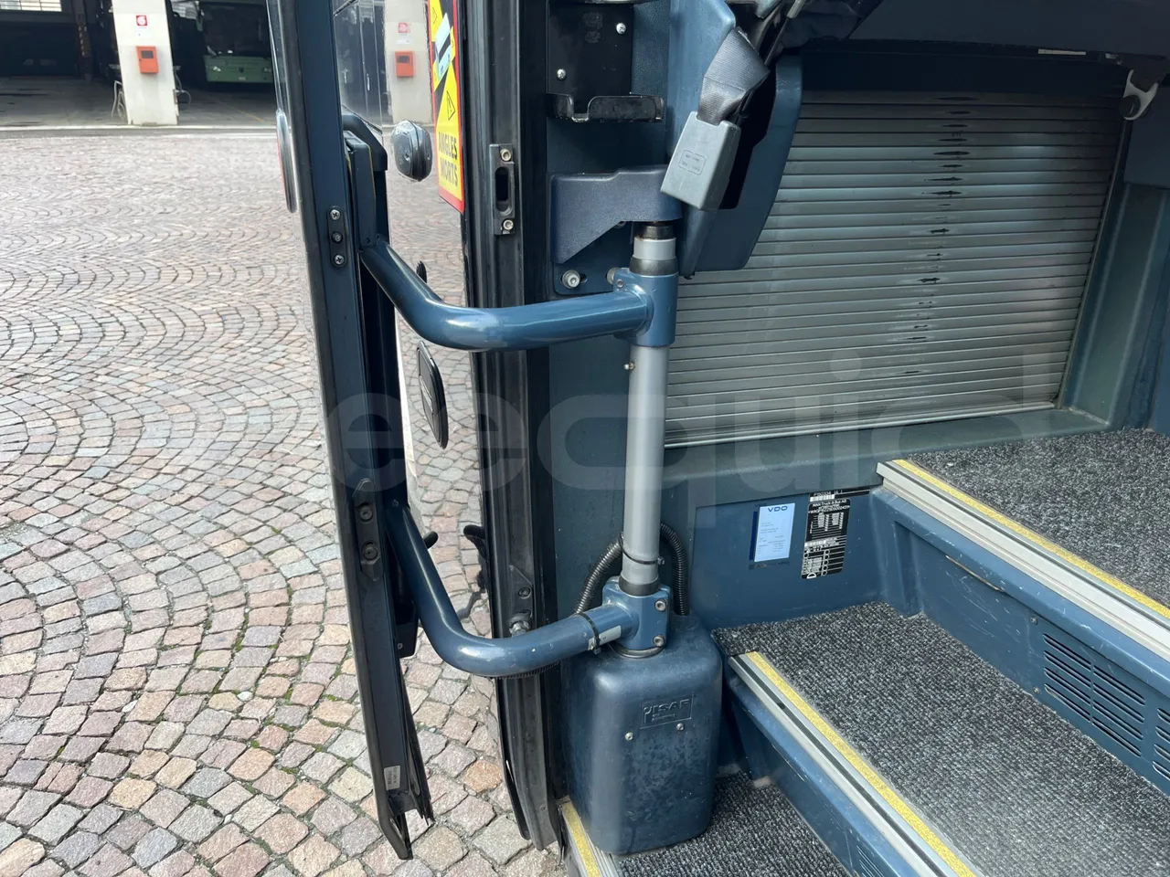 Neoplan Cityliner CItyliner - EUR5 - 353kW - 12.99m - door mechanism photo
