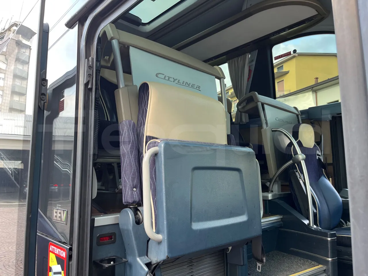Neoplan Cityliner CItyliner - EUR5 - 353kW - 12.99m - hostess seat photo