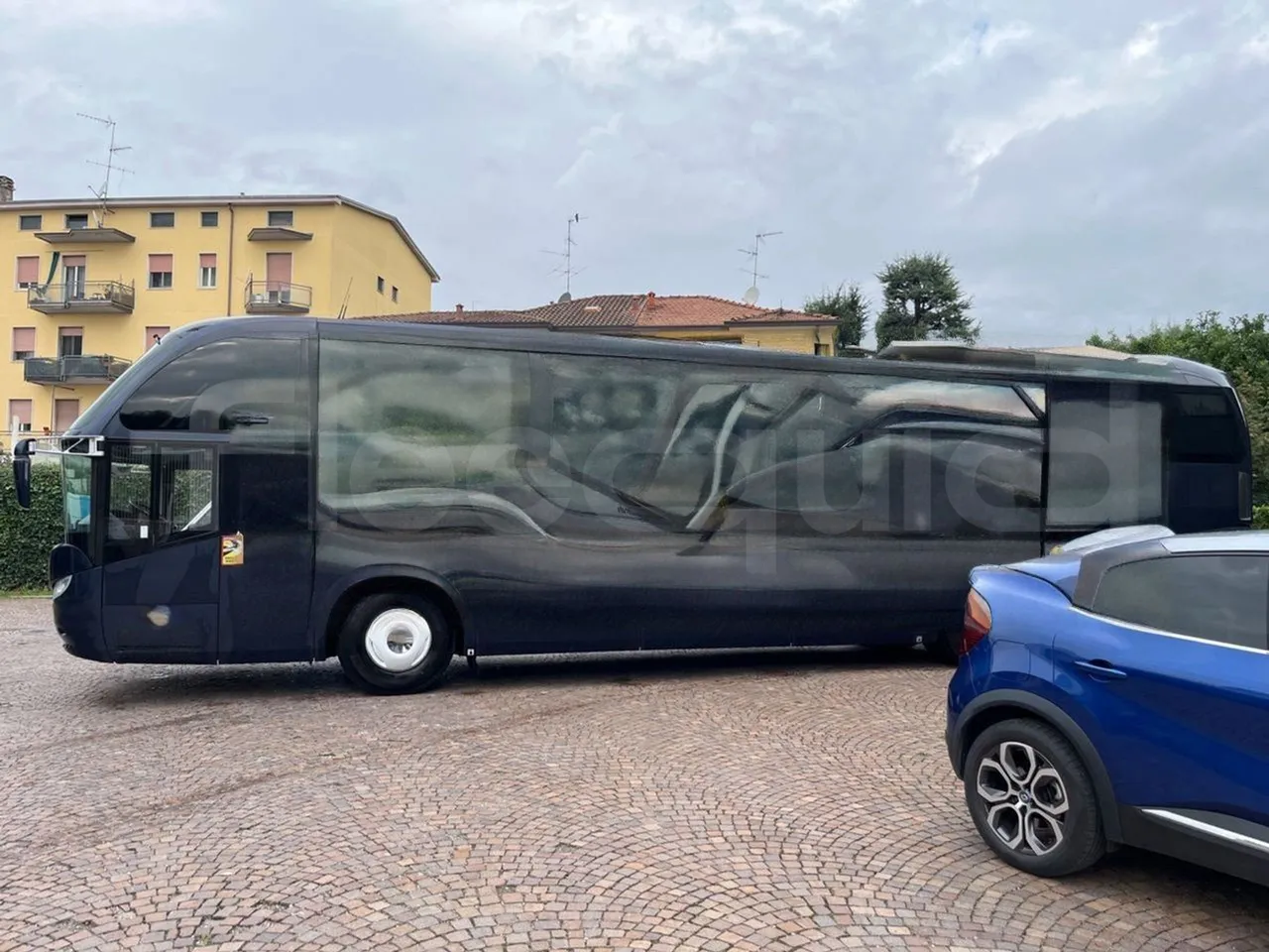Neoplan Cityliner CItyliner - EUR5 - 353kW - 12.99m - left side photo