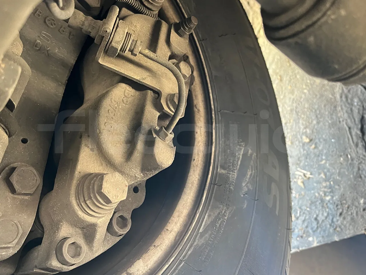 Irisbus Prodig SB Prodig sb - Euro 5 - 125 kW - 8.632 mt - front brake calipers right