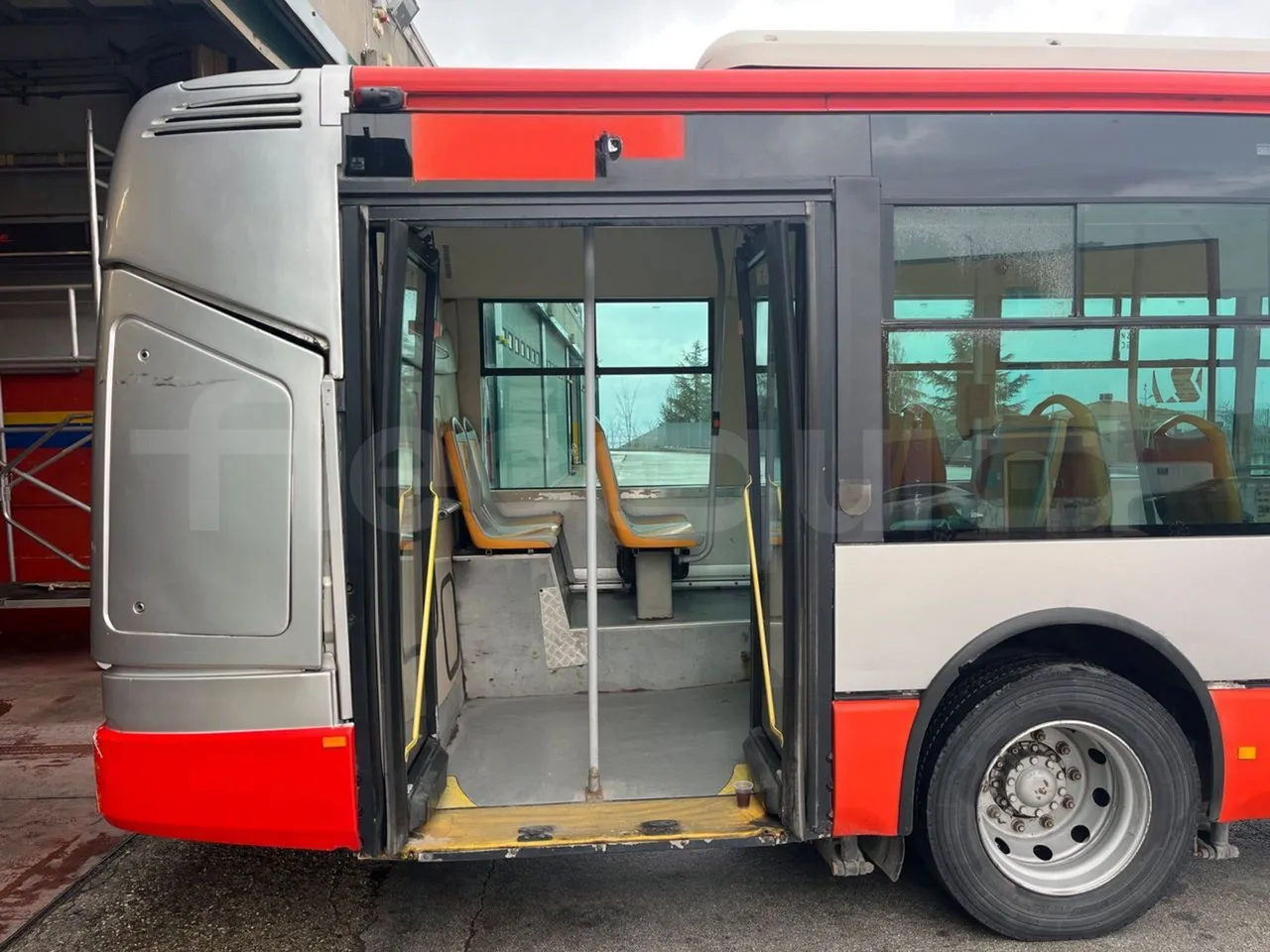 Iveco Citelis PS09D1/80 - EUR5 - 213kW - 10.460m - front door 3 open