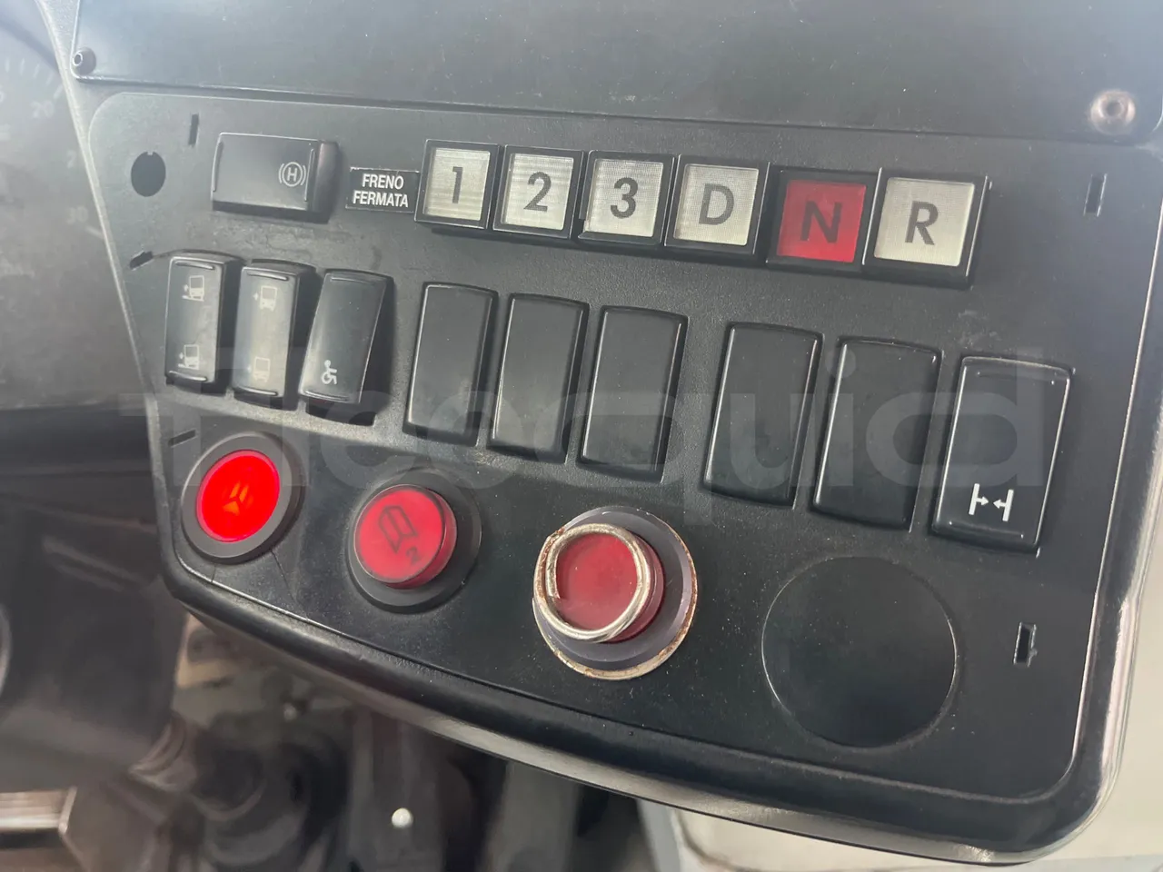 Iveco Citelis PS09D1/80 - EUR5 - 213kW - 10.460m - radio accessories photo