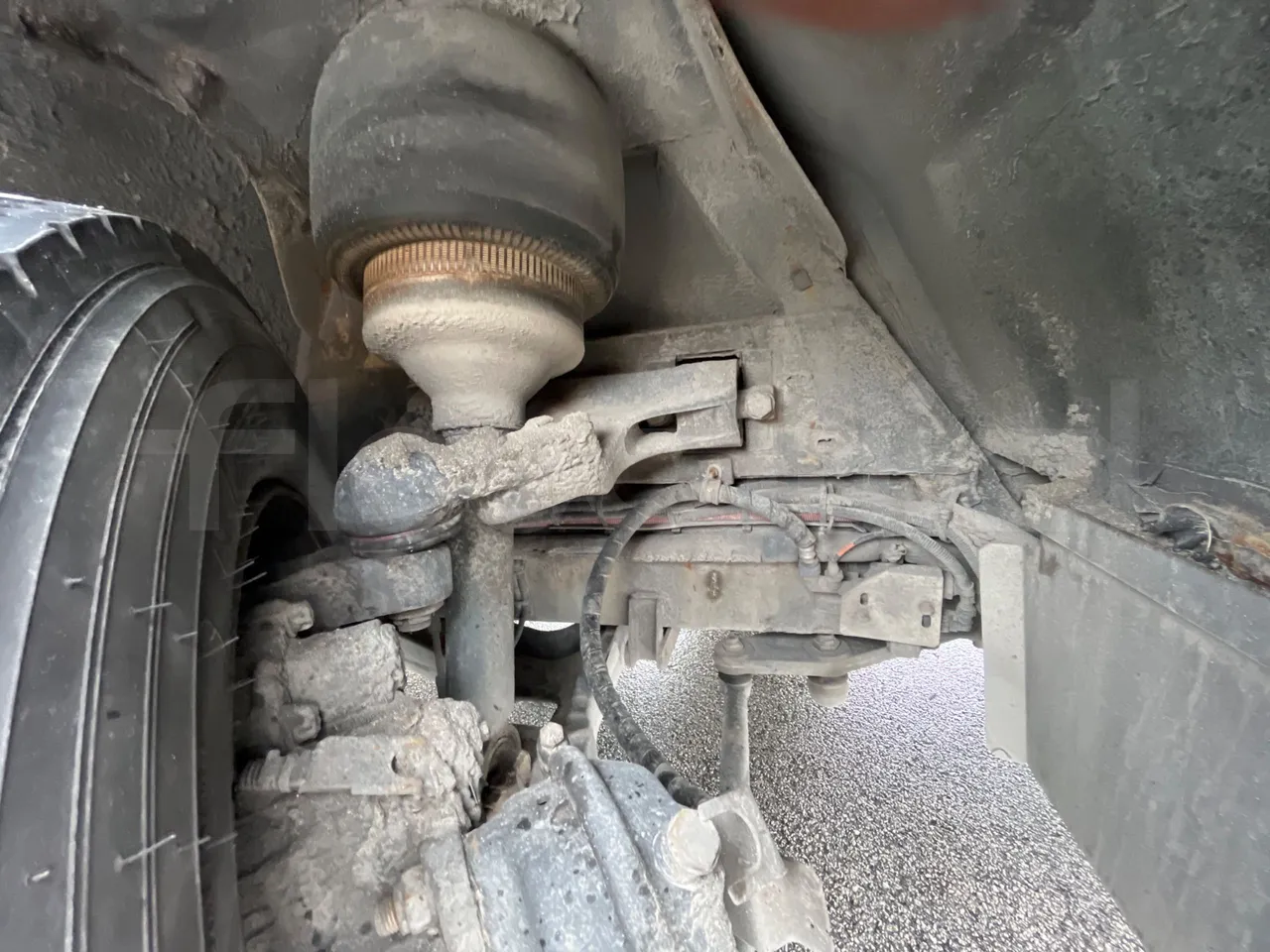 Iveco Citelis PS09D1/80 - EUR5 - 213kW - 10.460m - front air springs left