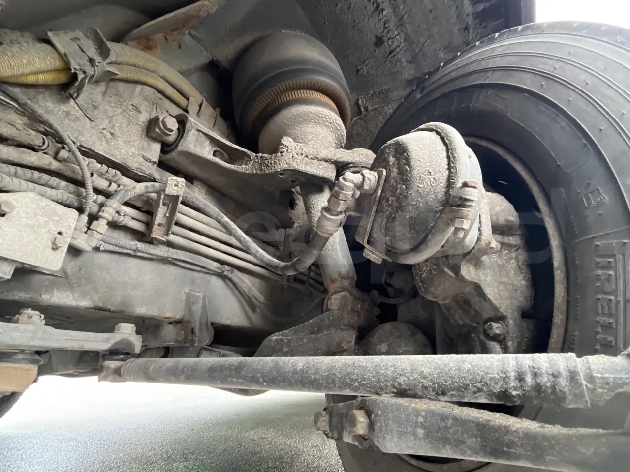 Iveco Citelis PS09D1/80 - EUR5 - 213kW - 10.460m - front shock absorbers right