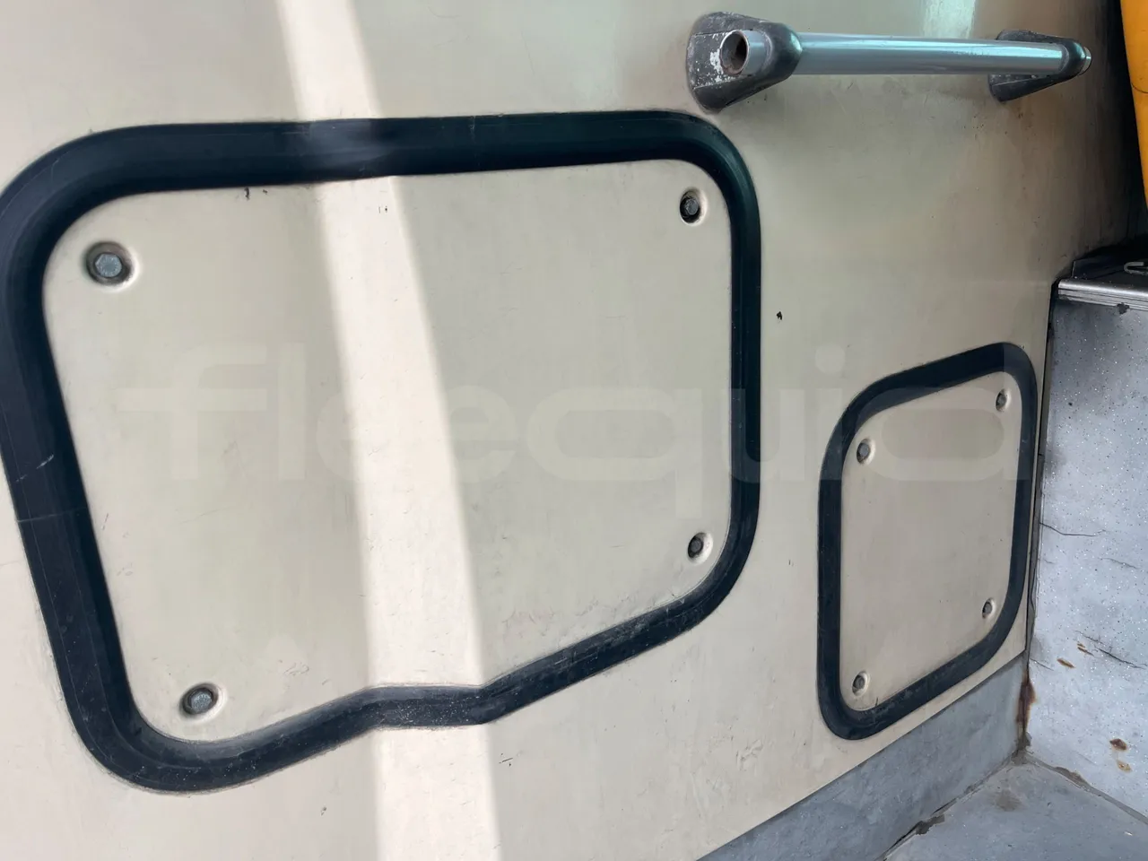 Iveco Citelis PS09D1/80 - EUR5 - 213kW - 10.460m - floor hatches photo