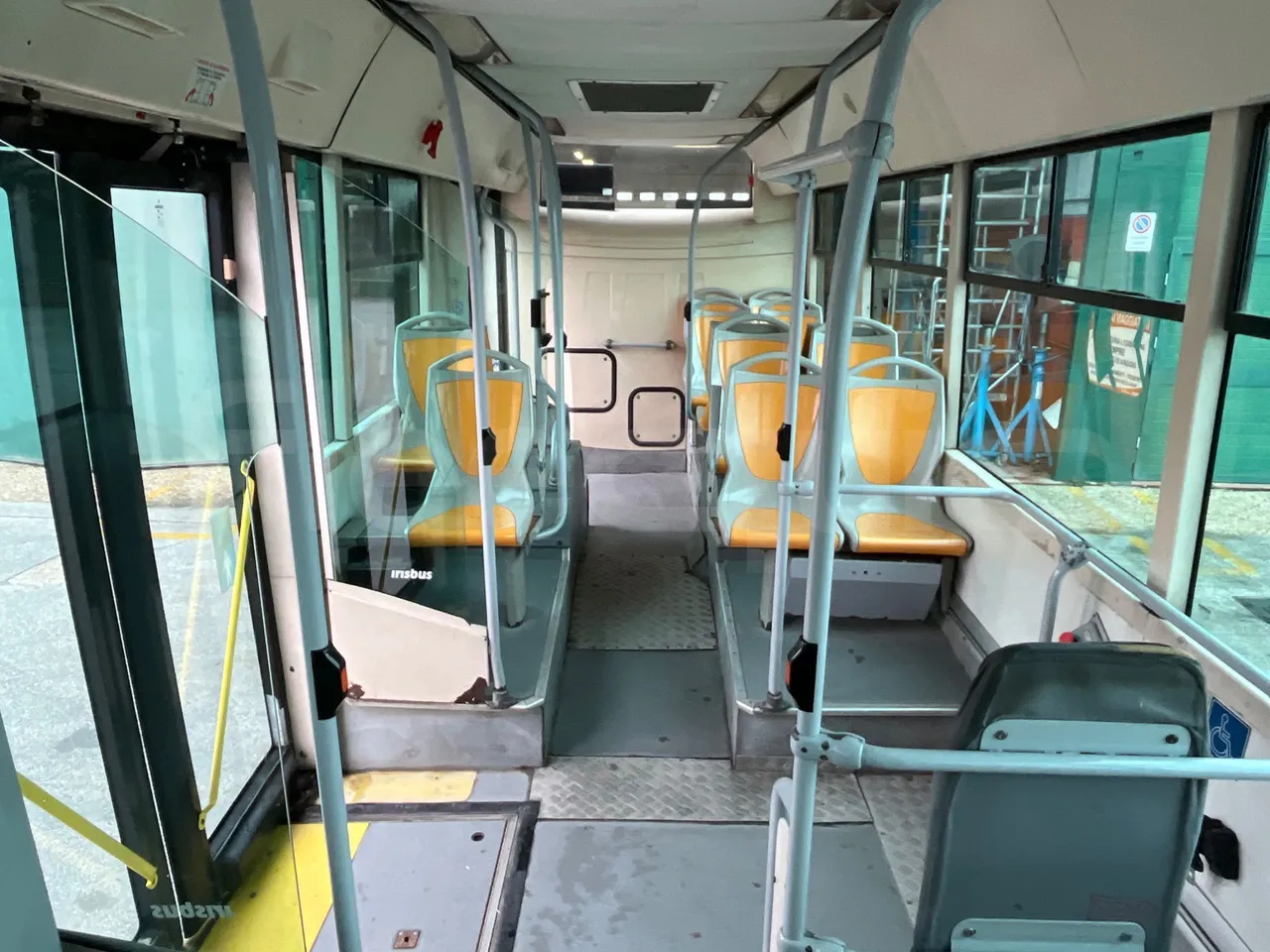 Iveco Citelis PS09D1/80 - EUR5 - 213kW - 10.460m - reverse view middle aisle