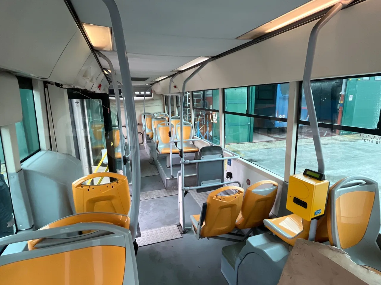 Iveco Citelis PS09D1/80 - EUR5 - 213kW - 10.460m - monitor detail photo