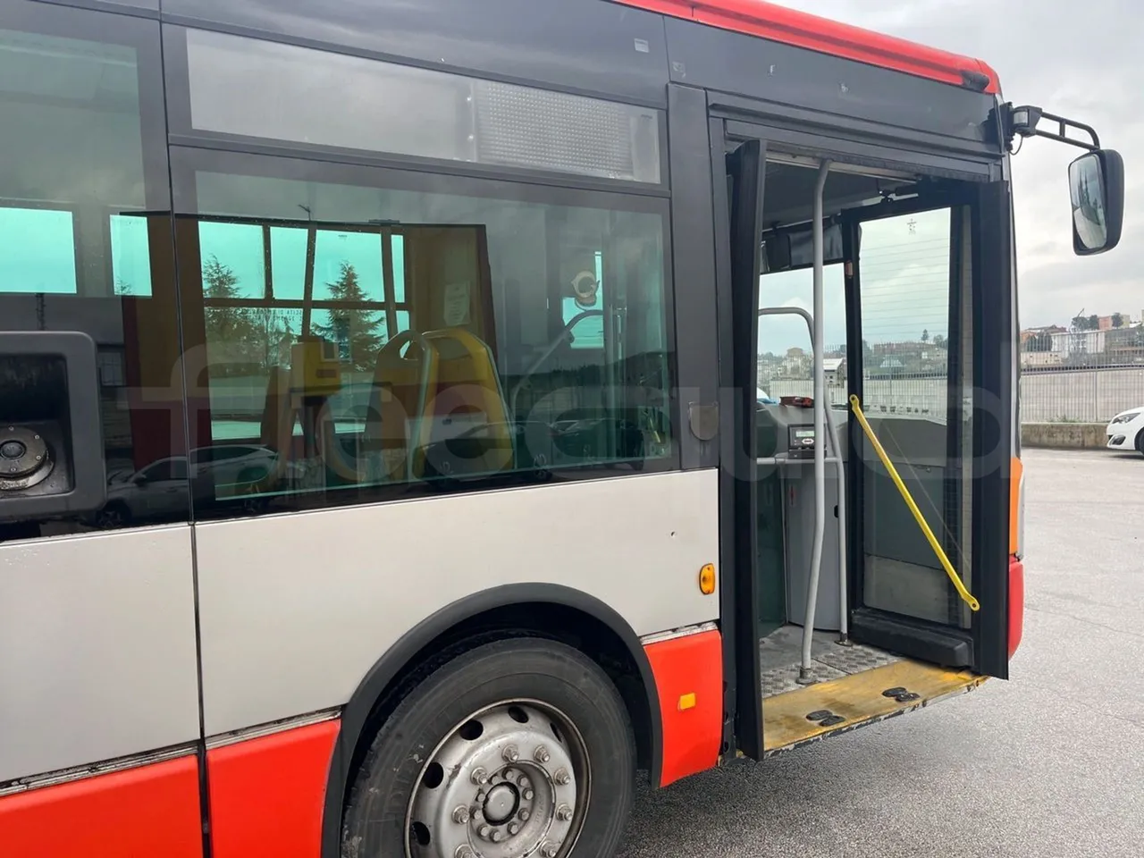 Iveco Citelis PS09D1/80 - EUR5 - 213kW - 10.460m - platform open photo